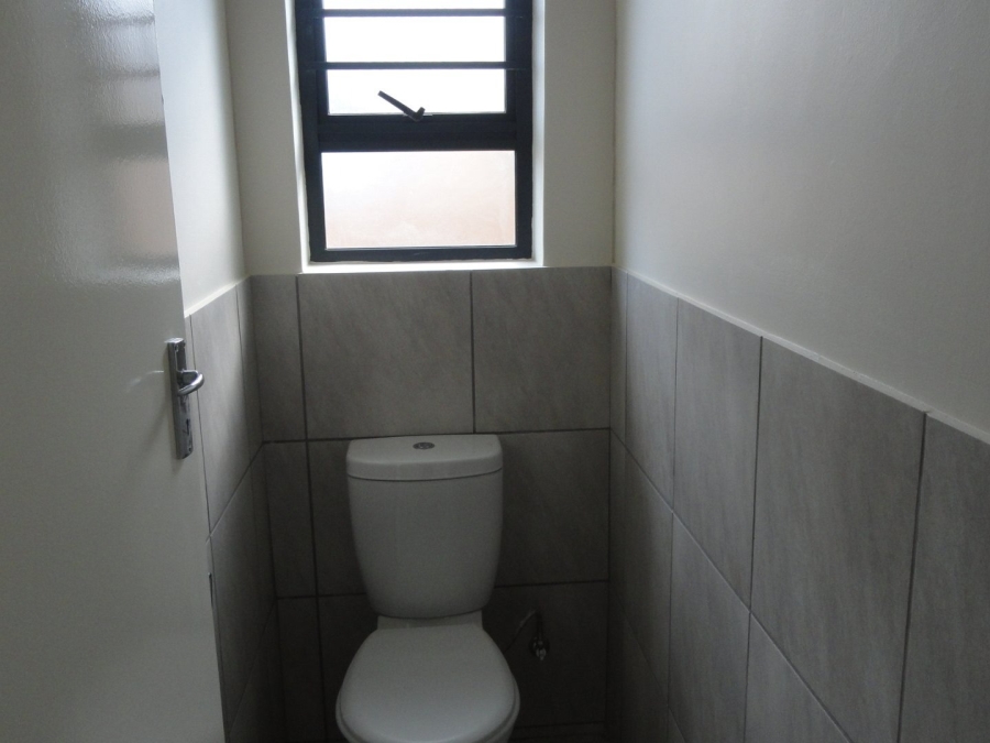 To Let 2 Bedroom Property for Rent in Die Bult North West